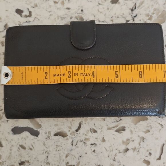 Chanel Caviar Timeless CC Black Leather Wallet with Kisslock Closure - Picture 15 of 17